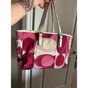 Coach optic gallery suede monogram in pink f03682 with matching wallet